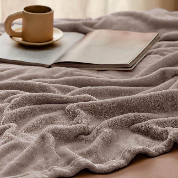 Bedsure GentleSoft Fleece Throw Blanket for Couch Mocha Brown - Lightweight Plush Fuzzy Cozy Soft Blankets and Throws for Sofa, 50x60 inches