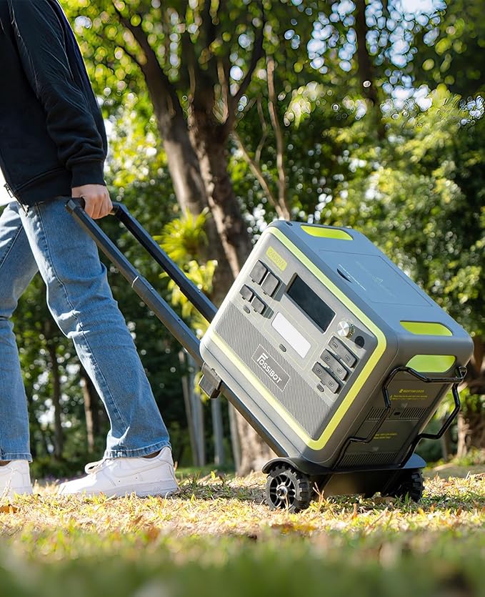 FOSSiBOT F2400 Portable Power Station 2400W (4800W Peak), 2048Wh LiFePO4 Battery Solar Generator with 1100W AC & 500W Solar Charging APP Control,1.5H Fast Charging, for Camping, Home Use, Emergency,RV