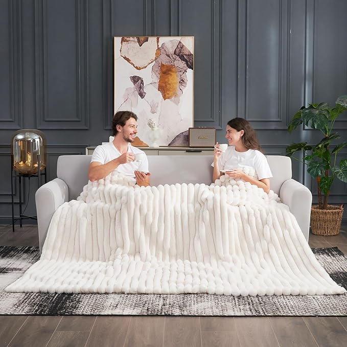 Cozy Bliss Faux Fur Throw Blanket for Couch, Cozy Warm Plush Striped Blanket for Sofa Bedroom Living Room, 60 * 80 Inches Cream White