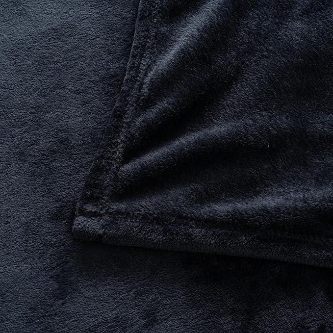 Luxury Fleece Warm Throw Blanket, Soft Lightweight Velvety Plush Throw for Couch and Bed, Cozy Comfy for All Seasons(Black, 50×70 Inches)